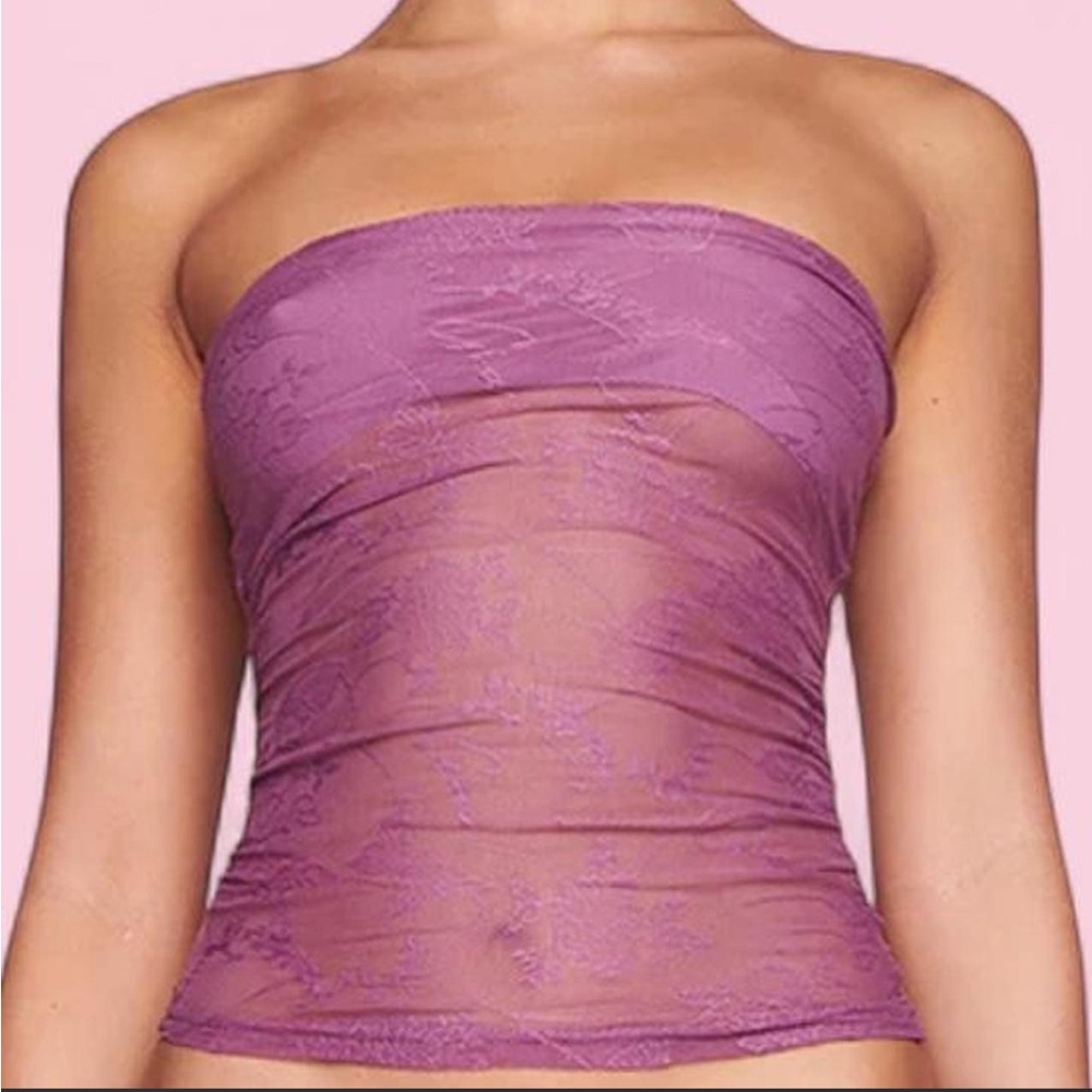 I.AM.GIA Strapless Lace Bodysuit in Mauve Pink